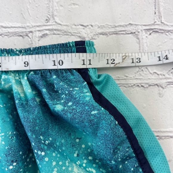 Nike Woman’s Dri-Fit Running shorts size XS Teal color - Picture 5 of 10